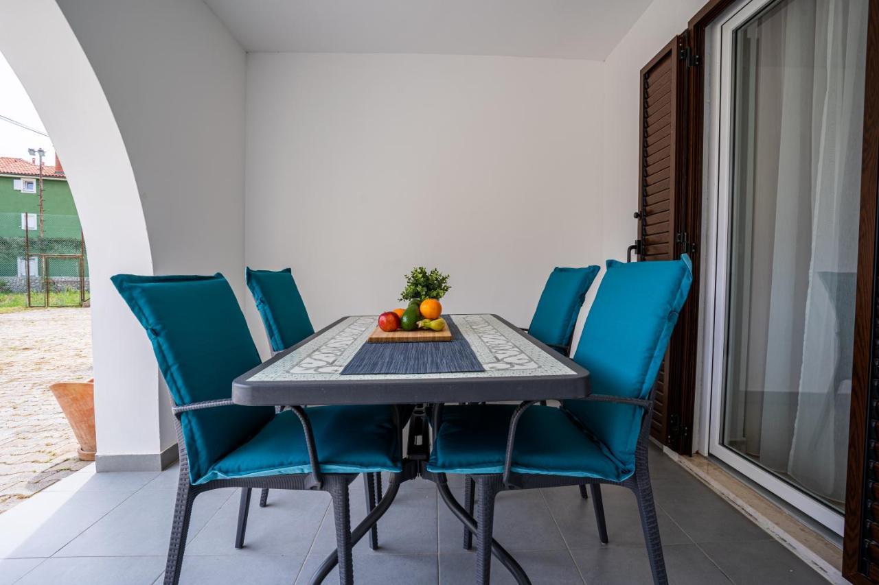 Apartments Dolac Нерезине Екстер'єр фото